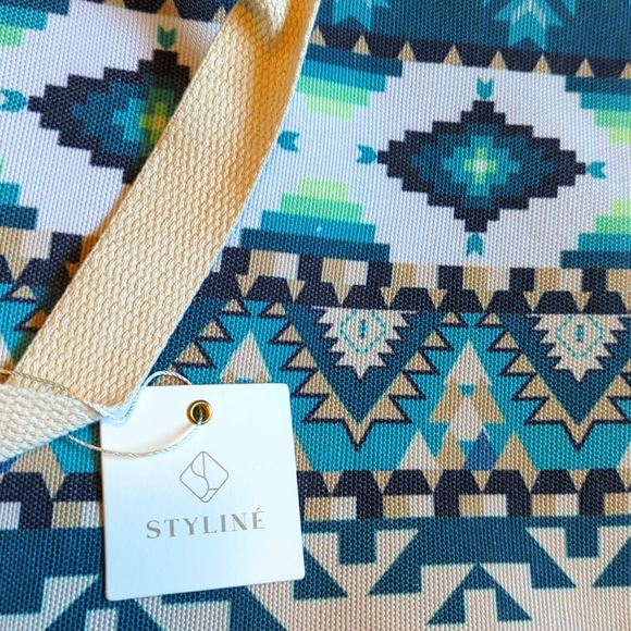 LAST ONE! Aztec Print Tote in a Teal/Blue/Ivory + FREE Matching Wristlet - Picture 7 of 8